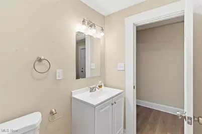 466 W 45th Street, Shadyside, OH 43947 - Photo 19