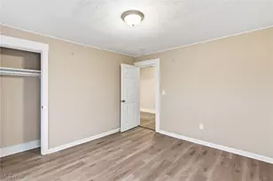 466 W 45th St, Shadyside, OH 43947 - Photo 17