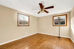 4847 Hollyview Dr, Vermilion, OH 44089 - Photo 11