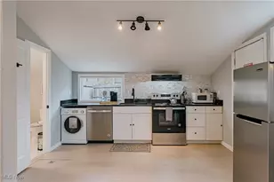 1759 Fulton Rd, Loveland, OH 44113 - Photo 9