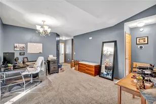 1393 Waters Edge Dr, Akron, OH 44313 - Photo 7