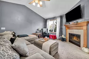 1393 Waters Edge Dr, Akron, OH 44313 - Photo 9