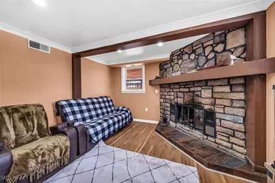 6395 Easton Street NE, Louisville, OH 44641 - Photo 11