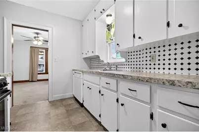 129 Brandtson Avenue, Elyria, OH 44035 - Photo 7