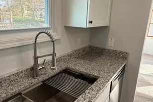 2679 Edwin Ave, Akron, OH 44314 - Photo 9