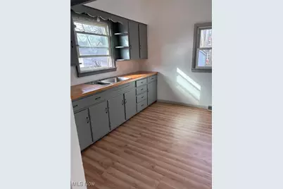 213 George Street, Elyria, OH 44035 - Photo 5