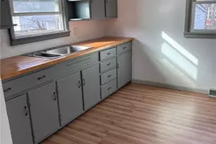 213 George St, Elyria, OH 44035 - Photo 5