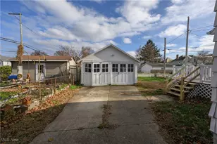 219 5th Dr NW, New Philadelphia, OH 44663 - Photo 9