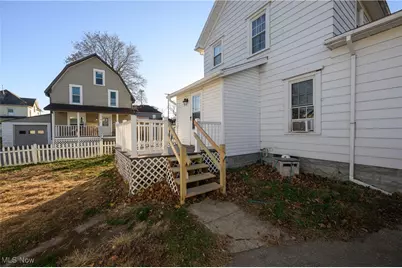 219 5th Drive NW, New Philadelphia, OH 44663 - Photo 7