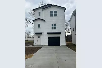 1053 Peach Boulevard, Willoughby, OH 44094 - Photo 1