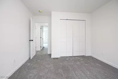 1053 Peach Boulevard, Willoughby, OH 44094 - Photo 23