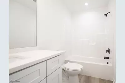 1053 Peach Boulevard, Willoughby, OH 44094 - Photo 19