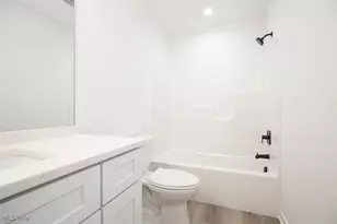 1053 Peach Blvd, Willoughby, OH 44094 - Photo 19