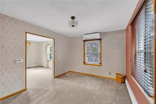 881 Shullo Dr, Akron, OH 44313 - Photo 9