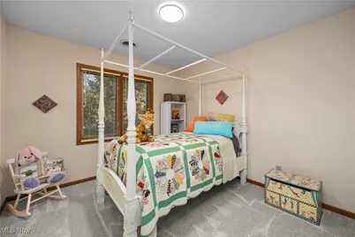 309 Highland Park Drive, Elyria, OH 44035 - Photo 35