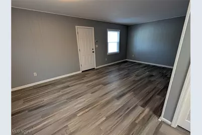 2289 Bailey Road, Cuyahoga Falls, OH 44221 - Photo 11