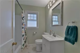 30 Upland Ave, Youngstown, OH 44505 - Photo 15