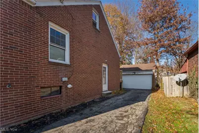 30 Upland Avenue, Youngstown, OH 44505 - Photo 29