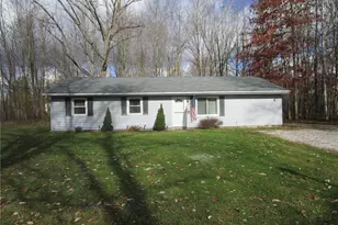 214 Ashtabula Point, Roaming Shores, OH 44084 - Photo 5