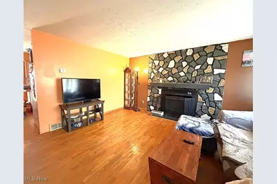 737 Dunny Avenue, Sheffield Lake, OH 44054 - Photo 15