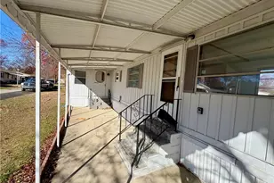 20 Van Ess Dr, Olmsted Falls, OH 44138 - Photo 5