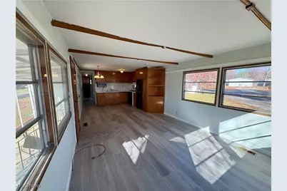 20 Van Ess Drive, Olmsted Falls, OH 44138 - Photo 9