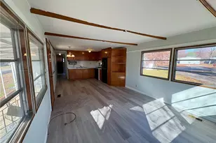 20 Van Ess Dr, Olmsted Falls, OH 44138 - Photo 9