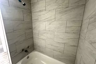 3074 W 25th St, Loveland, OH 44113 - Photo 9