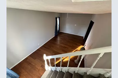 102 E Brookside Avenue, Akron, OH 44301 - Photo 25