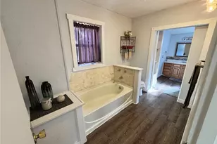 102 E Brookside Ave, Akron, OH 44301 - Photo 15