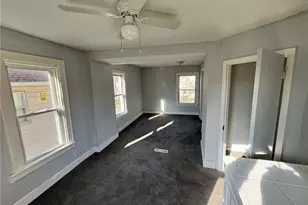 102 E Brookside Ave, Akron, OH 44301 - Photo 13