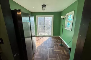 102 E Brookside Ave, Akron, OH 44301 - Photo 3