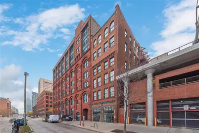 635 W Lakeside Avenue #602, Loveland, OH 44113 - Photo 1