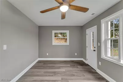 3809 Powell Avenue, Akron, OH 44319 - Photo 23