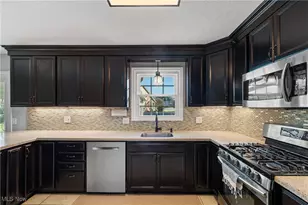 5440 Vermouth St NW, North Canton, OH 44720 - Photo 9