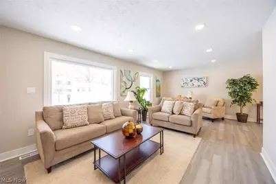 5361 Diana Lynn Drive, Stow, OH 44224 - Photo 3