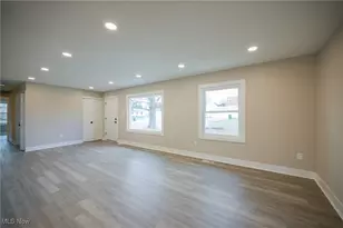 5361 Diana Lynn Dr, Stow, OH 44224 - Photo 7