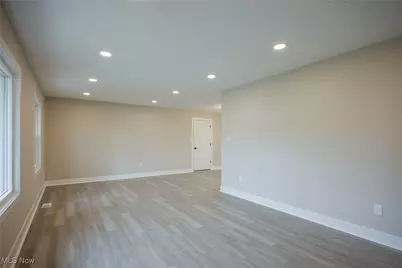 5361 Diana Lynn Drive, Stow, OH 44224 - Photo 11