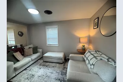 1445 W 52nd Street #UP, Loveland, OH 44102 - Photo 11