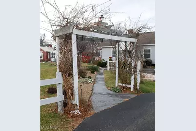 1355 Highland Avenue, Cambridge, OH 43725 - Photo 5