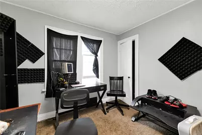 1350 E Erie Avenue, Lorain, OH 44052 - Photo 31