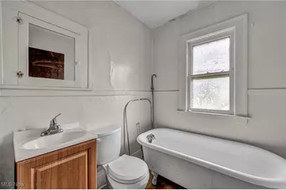 9818 Aetna Road, Loveland, OH 44105 - Photo 13