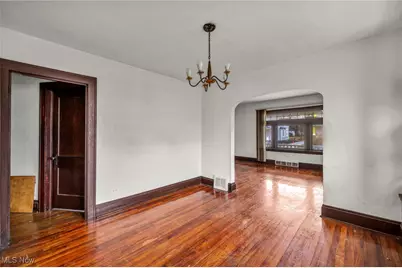 9818 Aetna Road, Loveland, OH 44105 - Photo 7