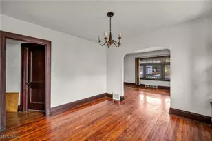 9818 Aetna Rd, Loveland, OH 44105 - Photo 7