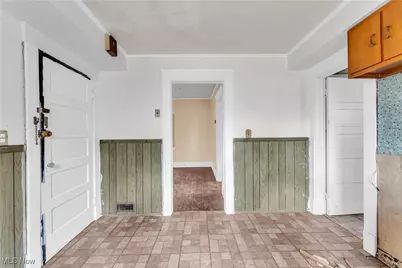 16110 Huntmere Avenue, Loveland, OH 44110 - Photo 9