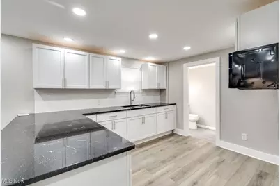 920 Bloomfield Avenue, Akron, OH 44302 - Photo 21