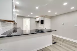 920 Bloomfield Ave, Akron, OH 44302 - Photo 19