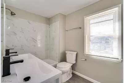 920 Bloomfield Avenue, Akron, OH 44302 - Photo 29