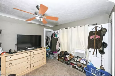 449 Kathron Avenue, Cuyahoga Falls, OH 44221 - Photo 19