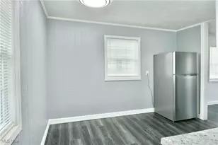 1810 Northfield Ave NW, Warren, OH 44485 - Photo 11